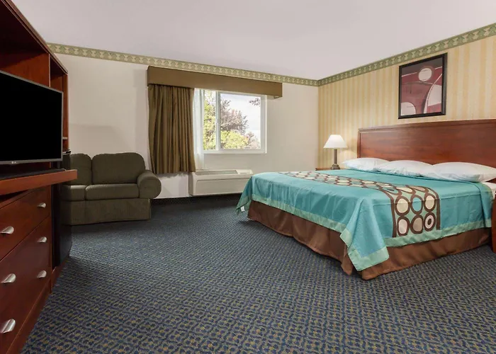 Super 8 By Wyndham Sacramento