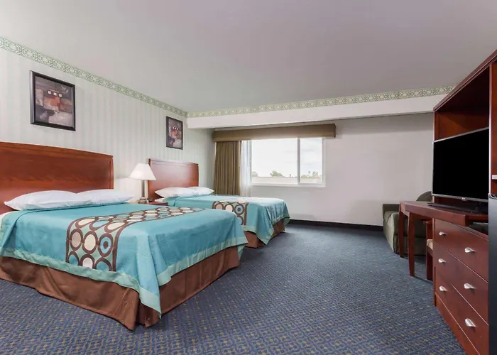 Super 8 By Wyndham Sacramento