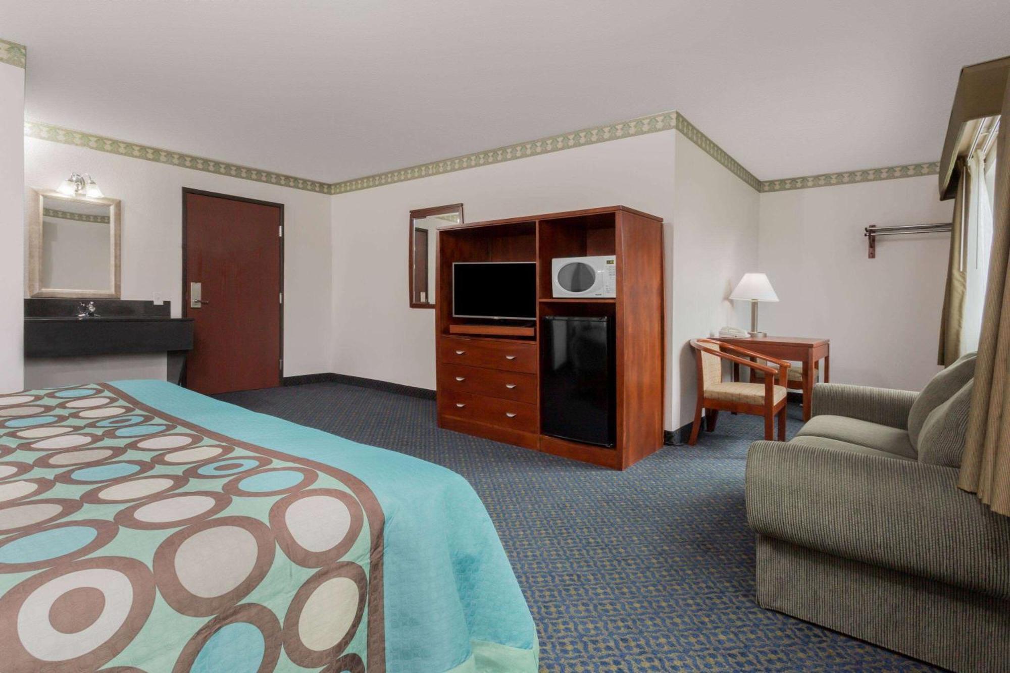 Super 8 By Wyndham