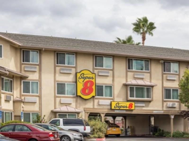 Super 8 By Wyndham Hotel Carmichael