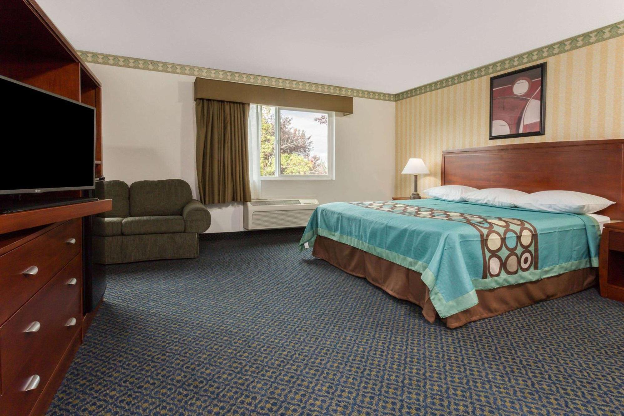 Super 8 By Wyndham Sacramento 2*