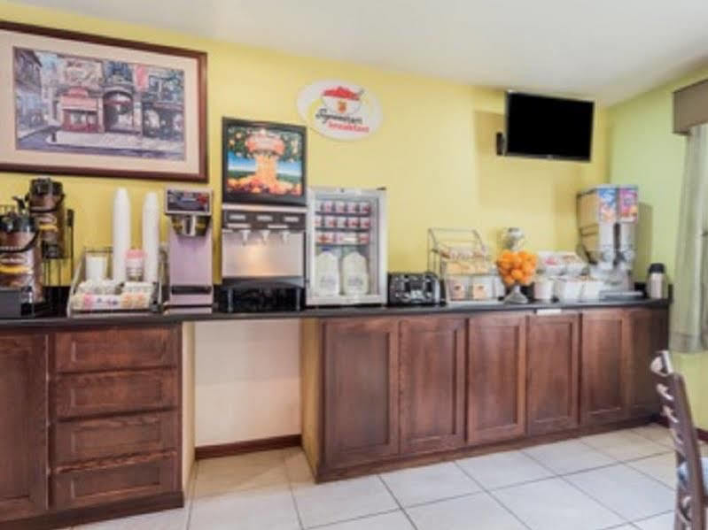 Hotel Super 8 By Wyndham Sacramento Carmichael